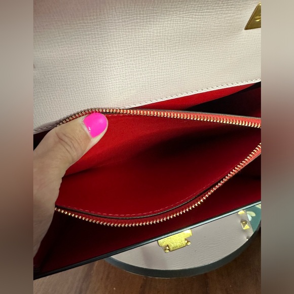 VALENTINO GARAVANI Alcove Rock Stud Top Handle Two Way Pale Pink 🩷💃 NEW PRICE! - Picture 8 of 15